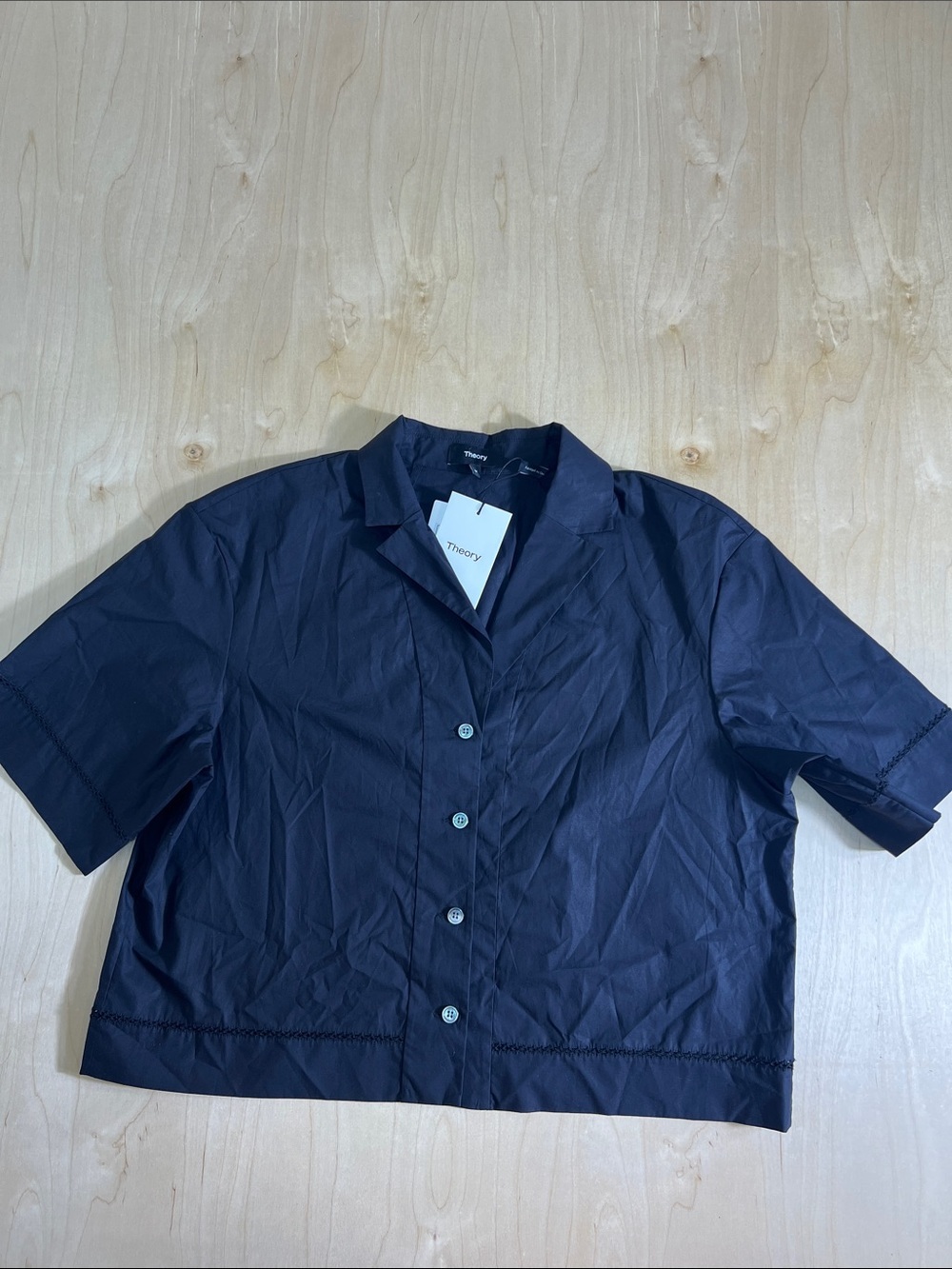 Theory Black Cropped Short-Sleeve Button Shirt size M